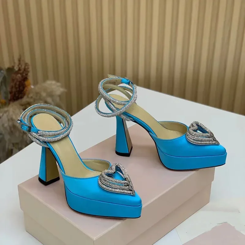 Sandali con decorazione d'amor - Casual Sandal Leather recensione e prezzo
